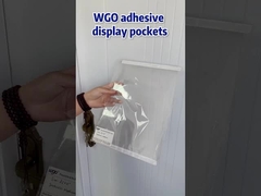 Uszkodzony ścienny uchwyt na znaki dostępny na wszystkich gładkich powierzchniach